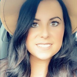 Meet your Posher, Ariel